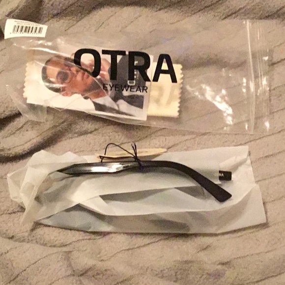 NEW Otra Eyewear – Nia Sunglasses – Chocolate